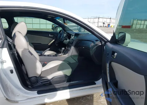 2013 Hyundai Genesis 2.0T Premium z USA, uszkodzony, nr VIN KMHHT6KD3DU104697